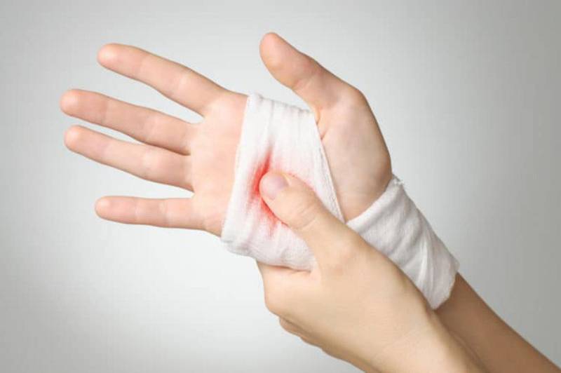Mơ Thấy Bàn Tay Đánh Con Gì Để Phát Tài 2 Mơ thấy bàn tay bị đứt